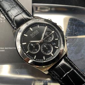星晴錶業 BOSS伯斯手錶編號:HB1513752 黑色錶盤銀錶殼石英機芯三眼,時分秒中三針顯示,運動 這種設計概念，是今年最新的唷🆕👍︎👍︎👍︎