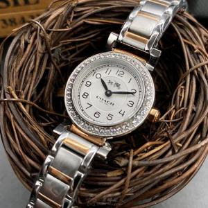 星晴錶業 COACH蔻馳手錶編號:CH00098 白色錶盤銀錶殼石英機芯羅馬數字,中二針顯示,鑽圈 這個設計元素與眾不同⚠⚠⚠‼
